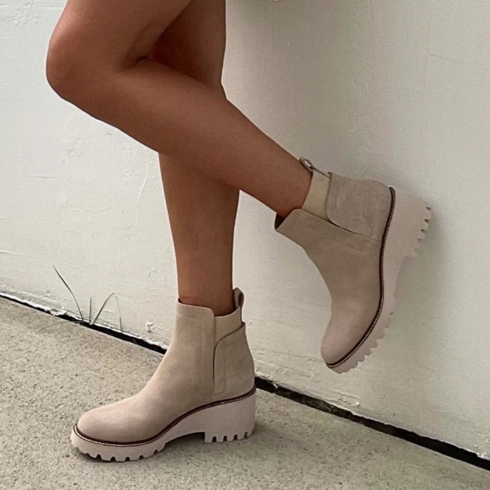 Dolce Vita Huey Chelsea Boot - Beige